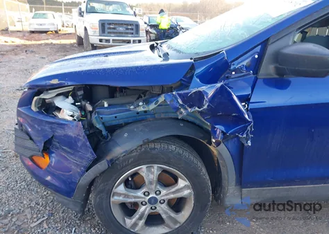 2016 Ford Escape S z USA, uszkodzony, nr VIN 1FMCU0F76GUB89712